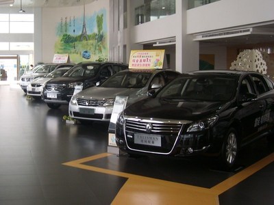 探訪襄陽法諾汽車銷售店 二手車市場的專業(yè)之選